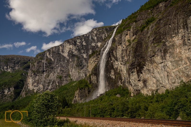 OKS01837