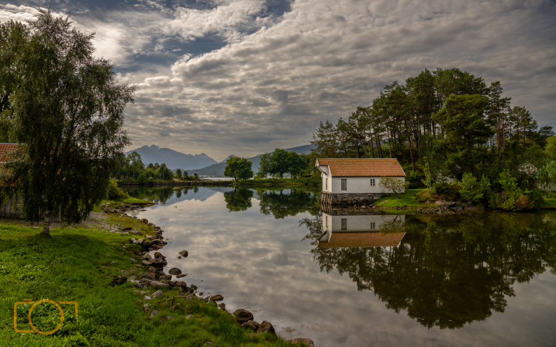 OKS09211